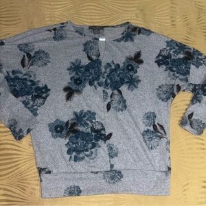 Suzy Shier Gray Floral Scoop Neck Sweater with Blue Flowers